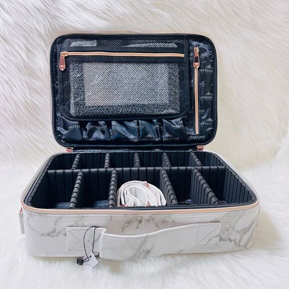 C'est La Vie Makeup Carry Case with Adjustable Dividers - Picture 3 of 5